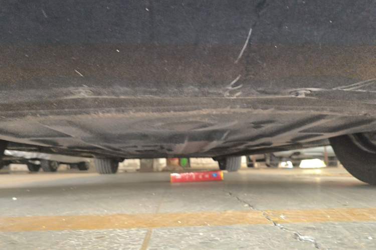 Used Denza D9 2022 DM-i 970 Four-Wheel Drive Flagship Model Chassis Front
