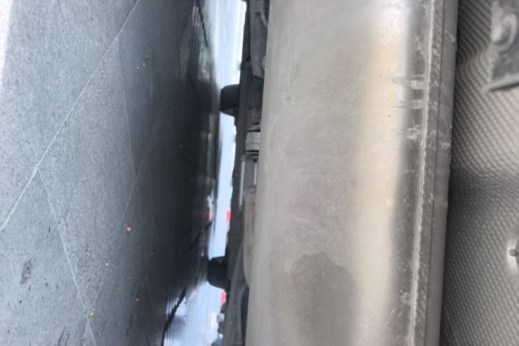 Used Denza D9 2022 DM-i 970 Four-Wheel Drive Prestige Model Chassis Rear