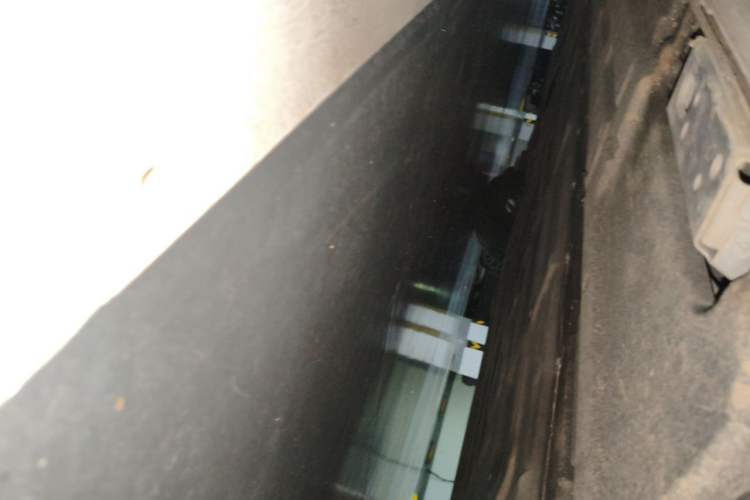 Used Denza D9 2022 DM-i 1040 Prestige Model Chassis Rear Left
