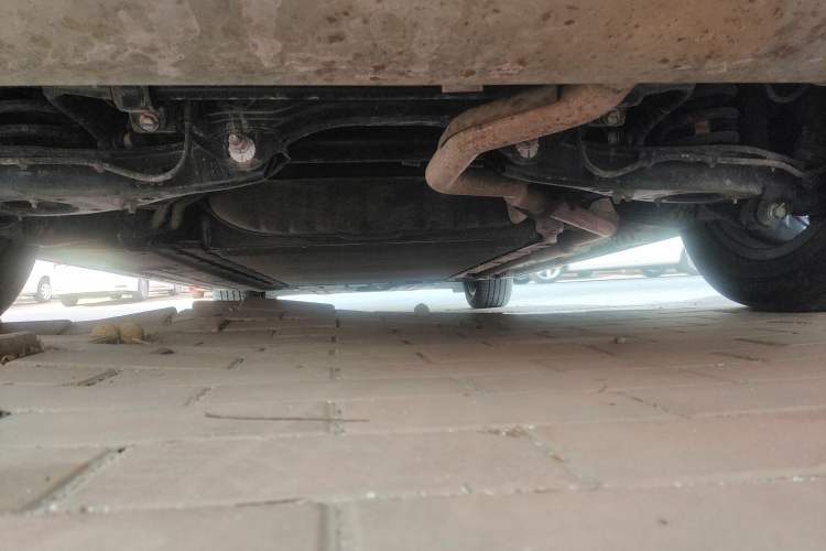 Used Denza D9 2022 DM-i 1040 Prestige Model Chassis Rear