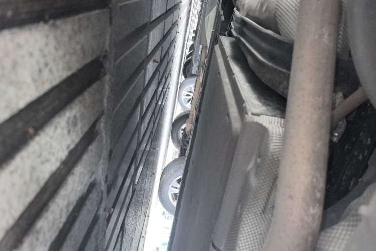 Used Denza D9 2022 DM-i 970 Four-Wheel Drive Prestige Model Chassis Rear Right
