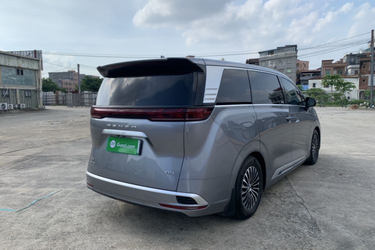 Used Denza D9 2022 DM-i 970 Four-Wheel Drive Flagship Model Exterior 3