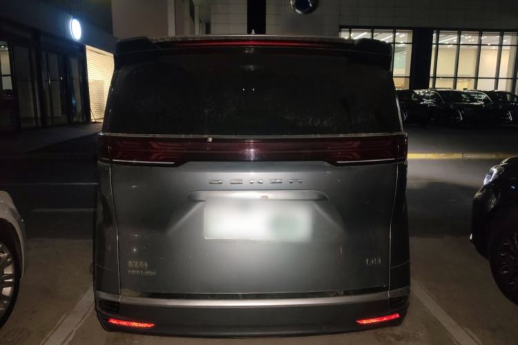 Used Denza D9 2022 DM-i 970 Four-Wheel Drive Prestige Model Exterior 4