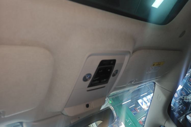Used Denza D9 2022 DM-i 970 Four-Wheel Drive Flagship Model Headliner