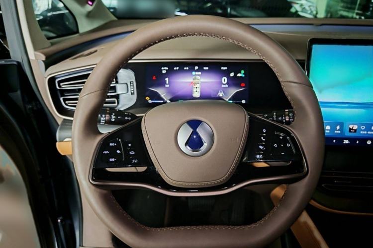 Used Denza D9 2022 DM-i 970 Four-Wheel Drive Flagship Model Interior 1