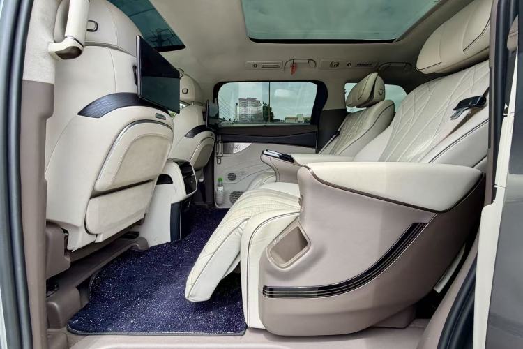 Used Denza D9 2022 DM-i 970 Four-Wheel Drive Flagship Model Interior 3