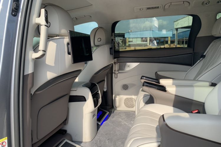 Used Denza D9 2022 DM-i 970 Four-Wheel Drive Flagship Model Interior 7