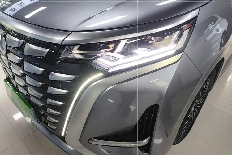 Used Denza D9 2022 DM-i 1040 Prestige Model Left Front Headlight