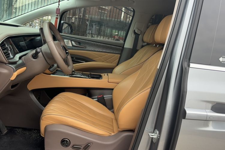 Used Denza D9 2022 DM-i 1040 Prestige Model Left Front Seat