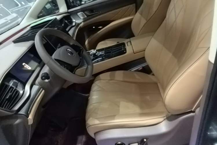 Used Denza D9 2022 DM-i 970 Four-Wheel Drive Flagship Model Left Front Seat