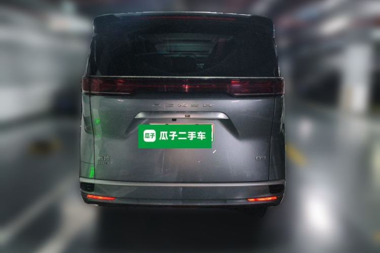 Used Denza D9 2022 DM-i 1040 Prestige Model Rear