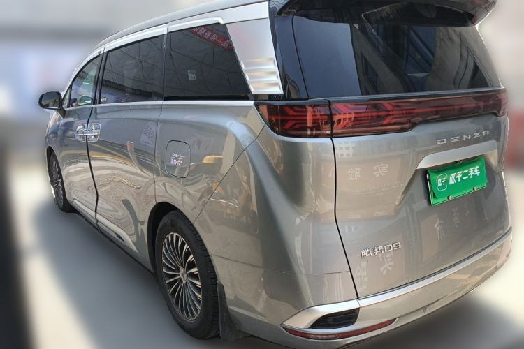 Used Denza D9 2022 DM-i 1040 Prestige Model Rear Left 45 Deg