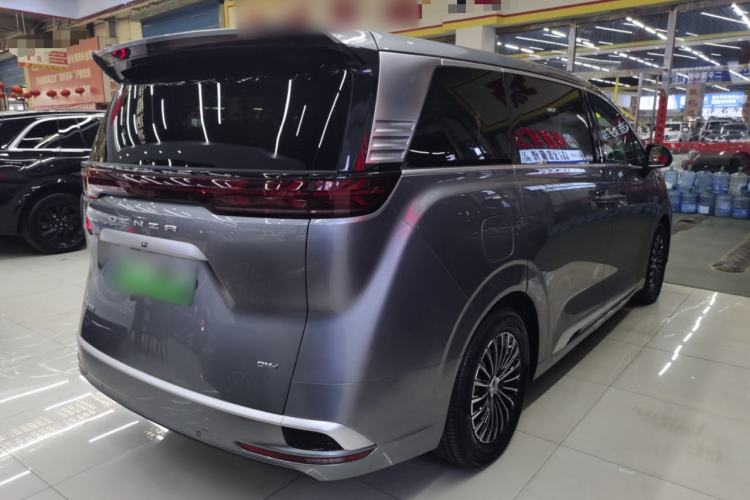 Used Denza D9 2022 DM-i 1040 Prestige Model Rear Right 45 Deg