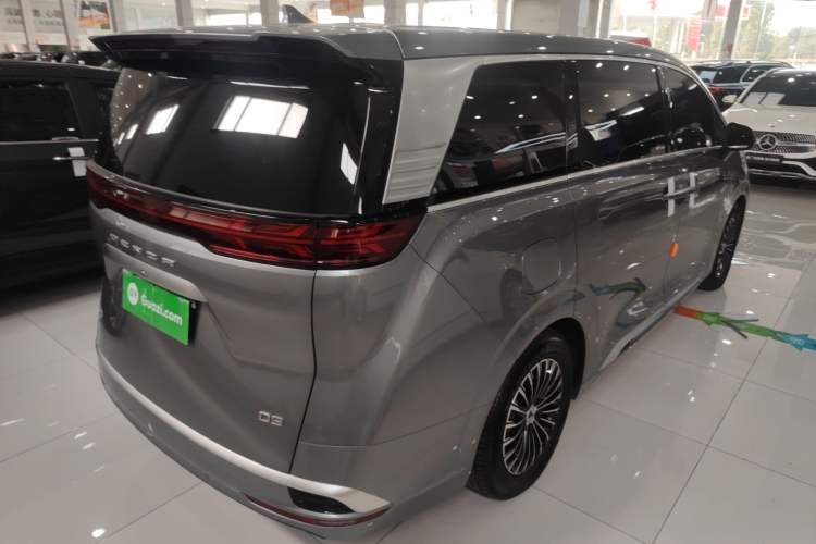 Used Denza D9 2022 DM-i 1040 Prestige Model Rear Right 45 Deg