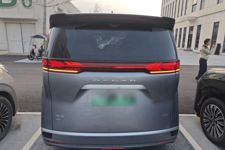 Used Denza D9 2022 DM-i 945 Luxury Model Rear