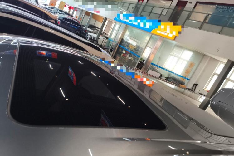 Used Denza D9 2022 DM-i 1040 Prestige Model Roof