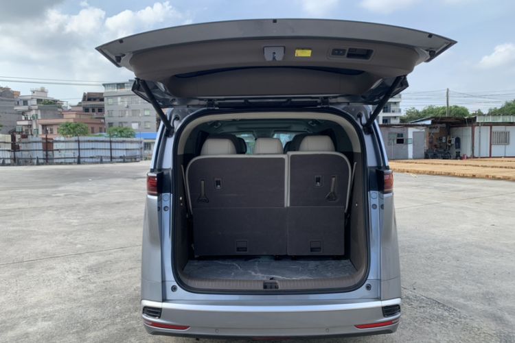 Used Denza D9 2022 DM-i 970 Four-Wheel Drive Flagship Model Trunk