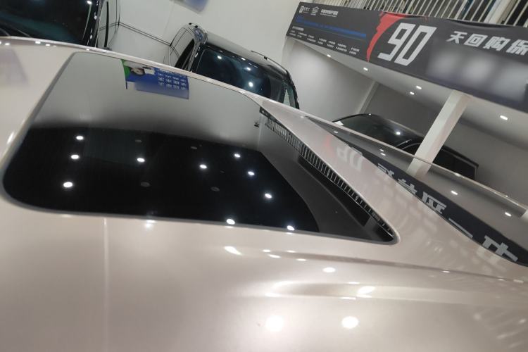 Used Denza D9 2022 DM-i 970 Four-Wheel Drive Flagship Model Roof