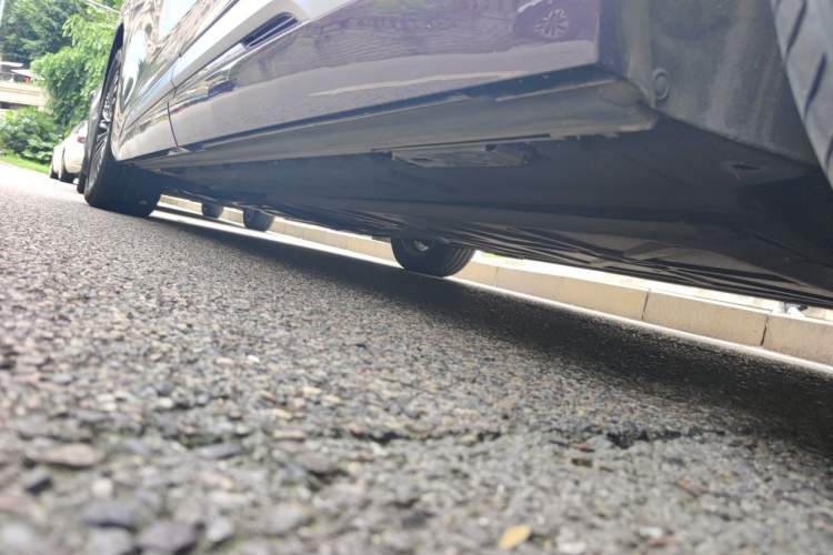 Used Denza D9 2022 DM-i 970 Four-Wheel Drive Prestige Model Chassis Rear Left