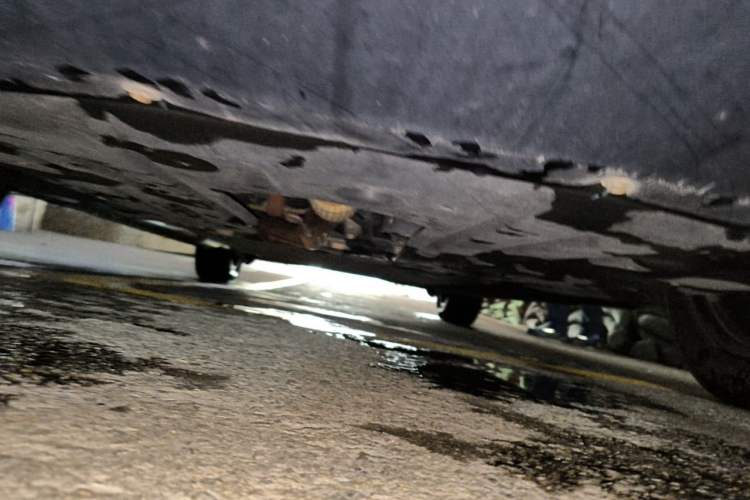 Used Denza D9 2022 DM-i 1040 Prestige Model Chassis Front