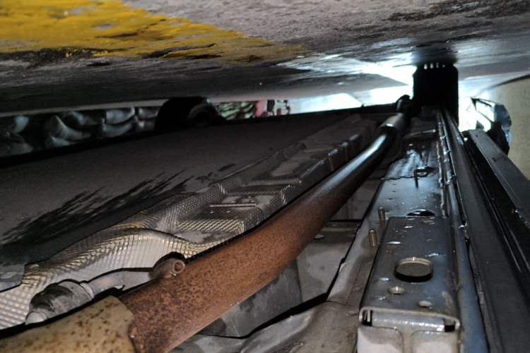 Used Denza D9 2022 DM-i 1040 Prestige Model Chassis Front Right