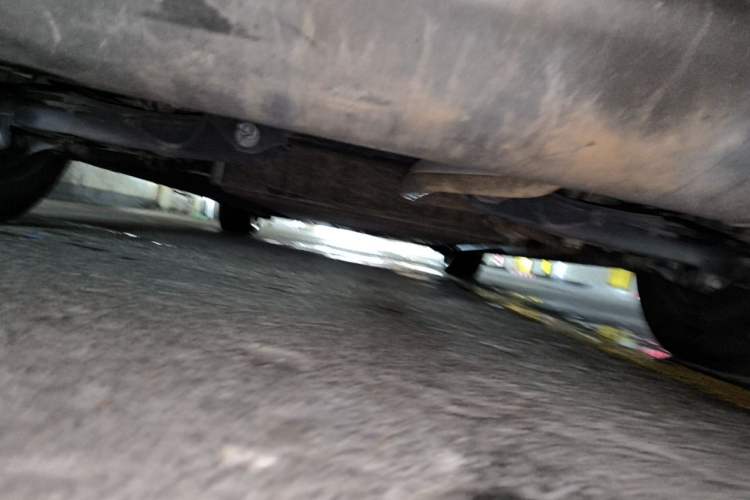 Used Denza D9 2022 DM-i 1040 Prestige Model Chassis Rear