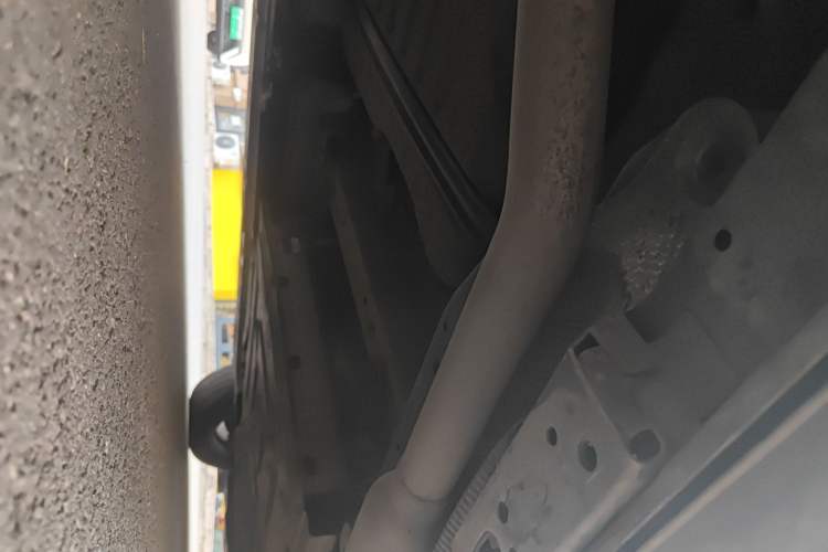 Used Denza D9 2022 DM-i 945 Luxury Model Chassis Rear Right