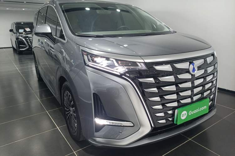 Used Denza D9 2022 DM-i 970 Four-Wheel Drive Flagship Model Exterior 2