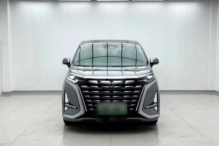 Used Denza D9 2022 DM-i 1040 Prestige Model Exterior 2