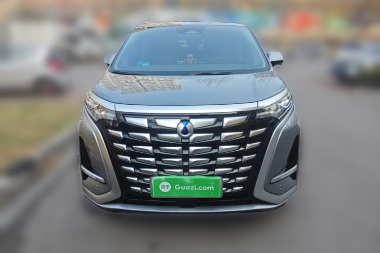 Used Denza D9 2022 DM-i 945 Luxury Model Front
