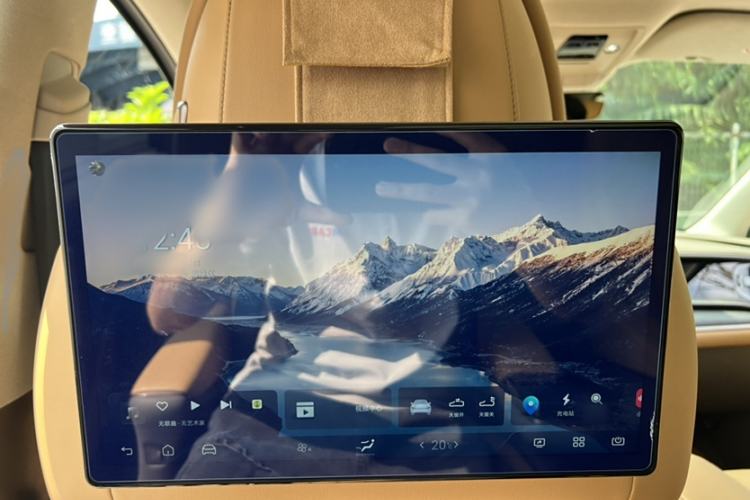 Used Denza D9 2022 DM-i 970 Four-Wheel Drive Flagship Model Interior 2