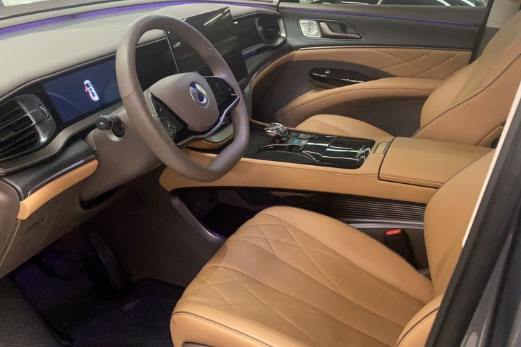 Used Denza D9 2022 DM-i 970 Four-Wheel Drive Flagship Model Interior 4