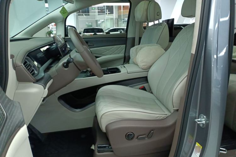 Used Denza D9 2022 DM-i 970 Four-Wheel Drive Flagship Model Left Front Seat