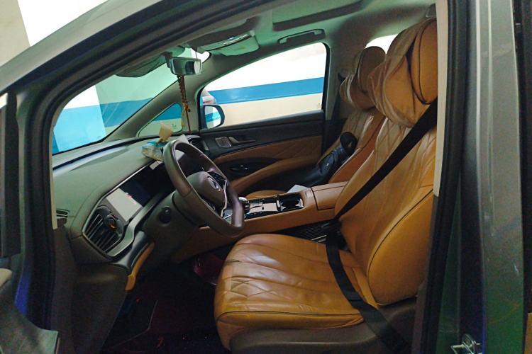Used Denza D9 2022 DM-i 1040 Prestige Model Left Front Seat