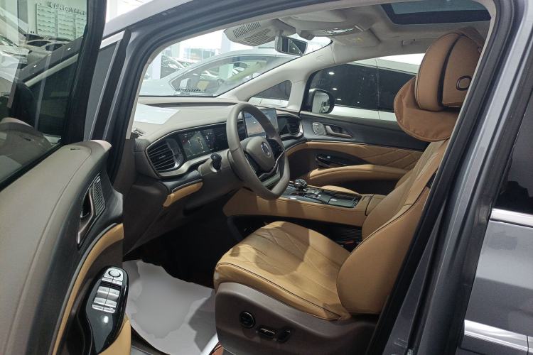Used Denza D9 2022 DM-i 970 Four-Wheel Drive Flagship Model Left Front Seat