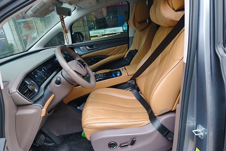 Used Denza D9 2022 DM-i 1040 Prestige Model Left Front Seat