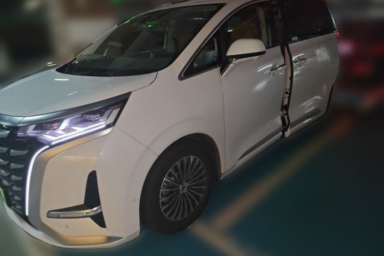 Used Denza D9 2022 DM-i 970 Four-Wheel Drive Flagship Model Guazi used car, China used car export, Used car for sale, Used cars, Cheapest cars for sale