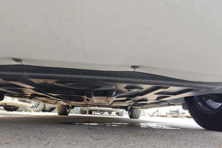 Used Denza D9 2022 DM-i 945 Luxury Model Chassis Front
