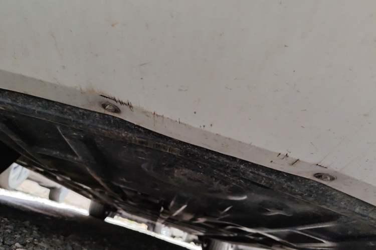 Used Denza D9 2022 DM-i 970 Four-Wheel Drive Prestige Model Chassis Front