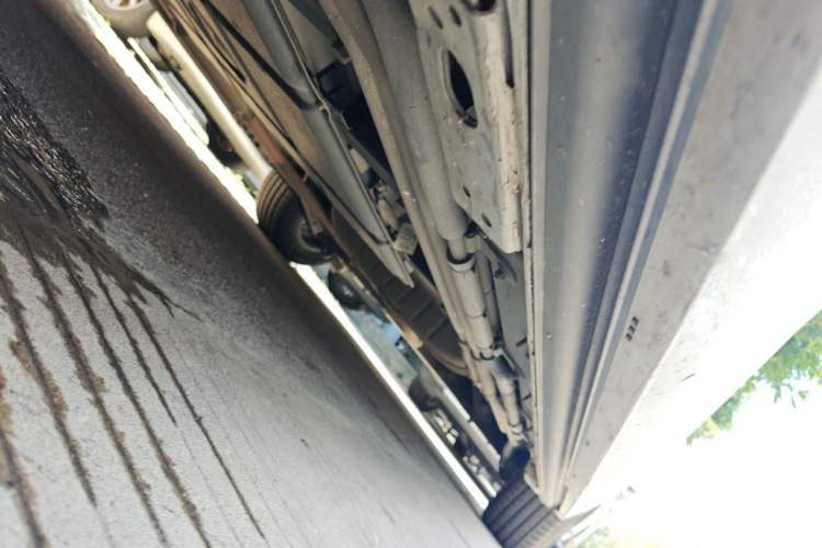 Used Denza D9 2022 DM-i 945 Luxury Model Chassis Front Left