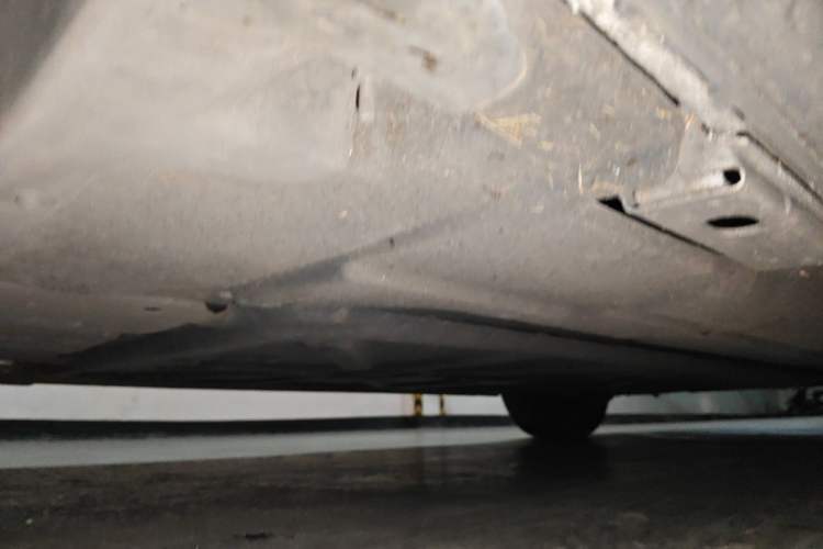 Used Denza D9 2022 DM-i 970 Four-Wheel Drive Prestige Model Chassis Front Left