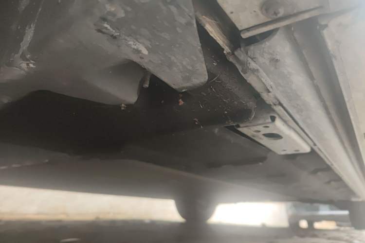 Used Denza D9 2022 DM-i 1040 Prestige Model Chassis Front Left