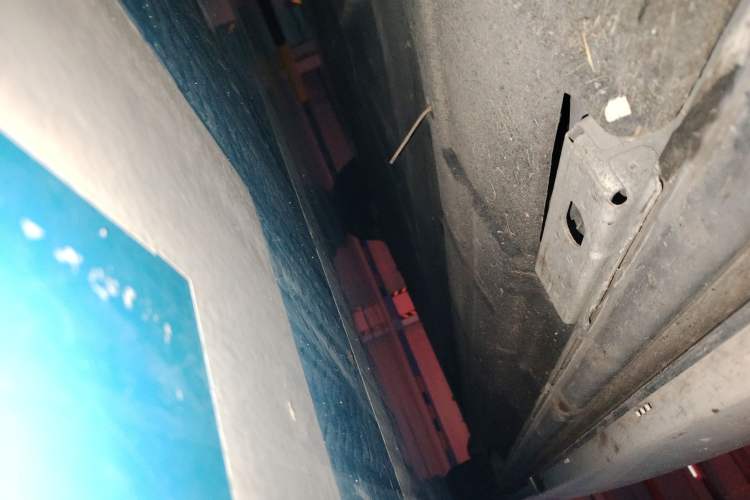 Used Denza D9 2022 DM-i 1040 Prestige Model Chassis Front Left