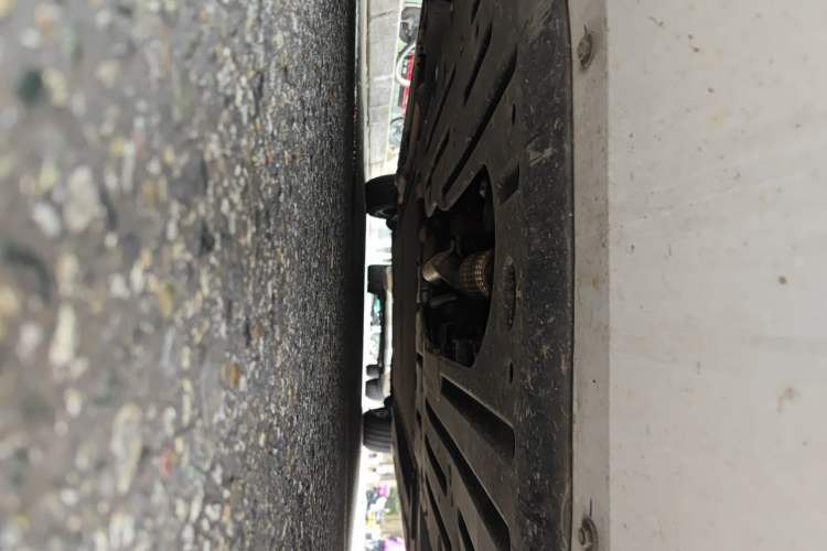 Used Denza D9 2022 DM-i 970 Four-Wheel Drive Flagship Model Chassis Front