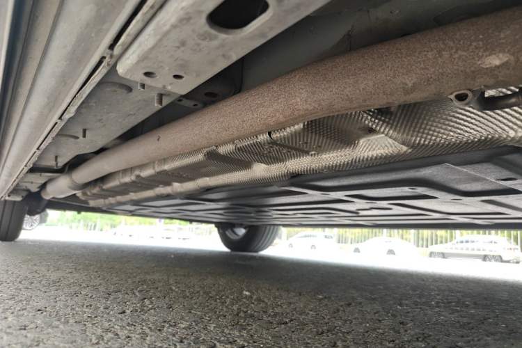 Used Denza D9 2022 DM-i 970 Four-Wheel Drive Prestige Model Chassis Front Right