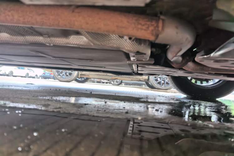 Used Denza D9 2022 DM-i 970 Four-Wheel Drive Prestige Model Chassis Front Right