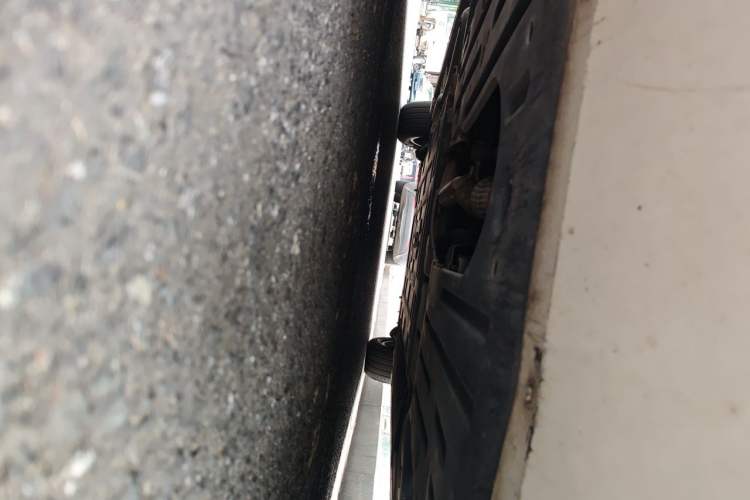 Used Denza D9 2022 DM-i 970 Four-Wheel Drive Flagship Model Chassis Front