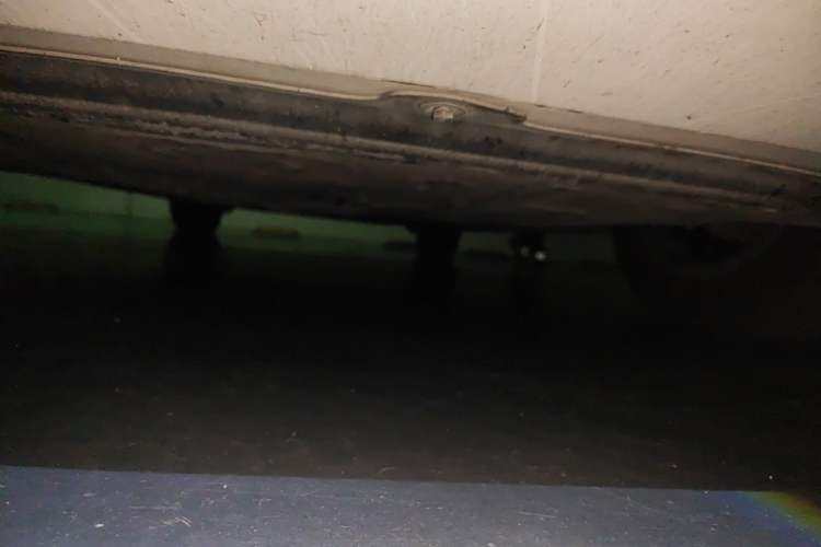Used Denza D9 2022 DM-i 970 Four-Wheel Drive Flagship Model Chassis Front