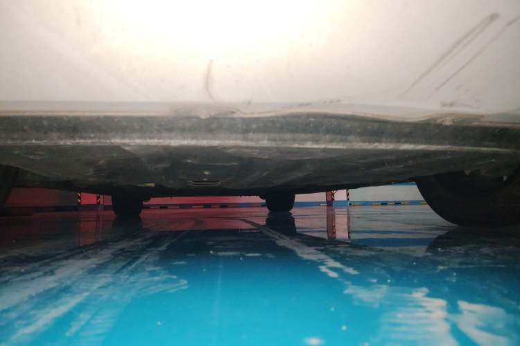 Used Denza D9 2022 DM-i 1040 Prestige Model Chassis Front