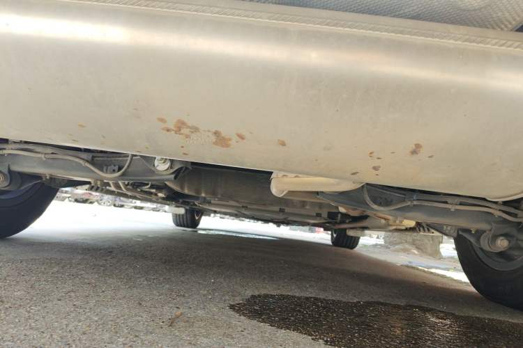 Used Denza D9 2022 DM-i 945 Luxury Model Chassis Rear